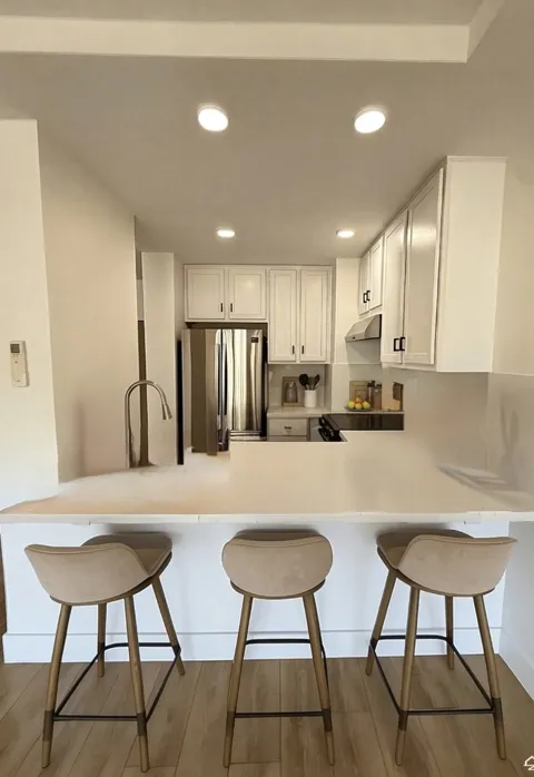 999 Doheny Drive #904