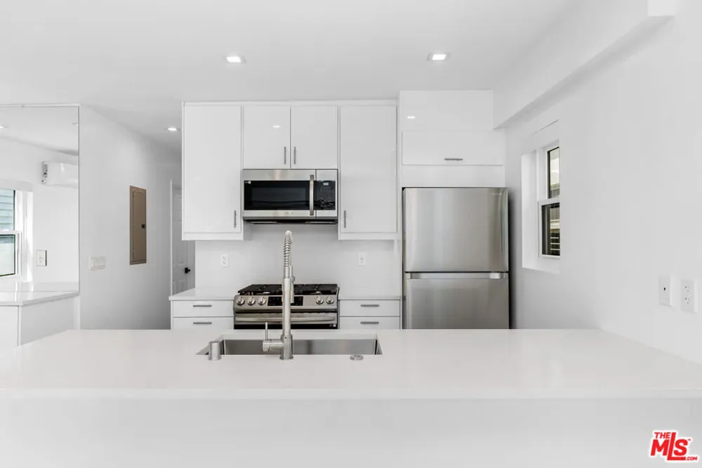 424 Carroll Canal Venice, CA 90291