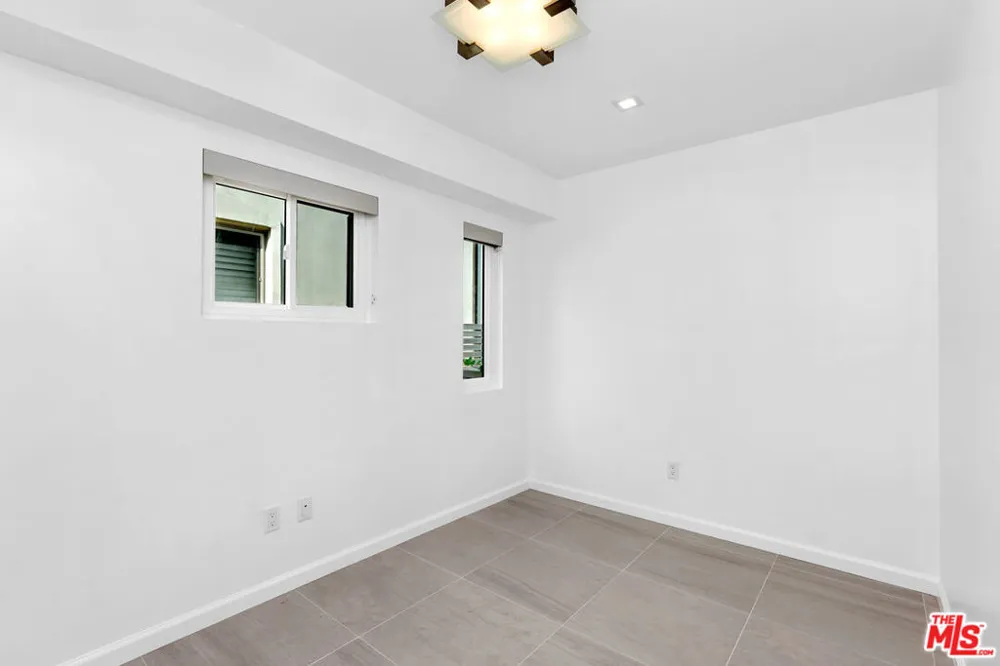 424 Carroll Canal Venice, CA 90291