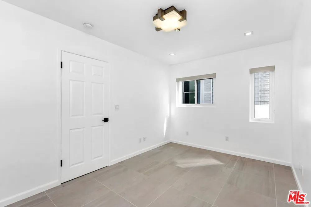 424 Carroll Canal Venice, CA 90291