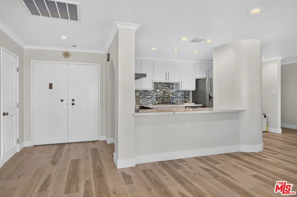 101 California Avenue #1404 Santa Monica, CA 90403