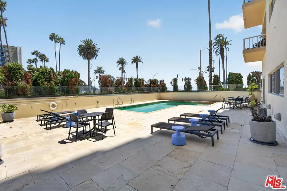 101 California Avenue #1404 Santa Monica, CA 90403