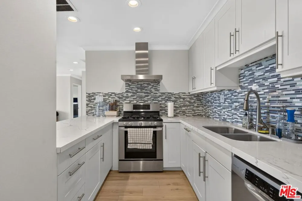 101 California Avenue #1404 Santa Monica, CA 90403