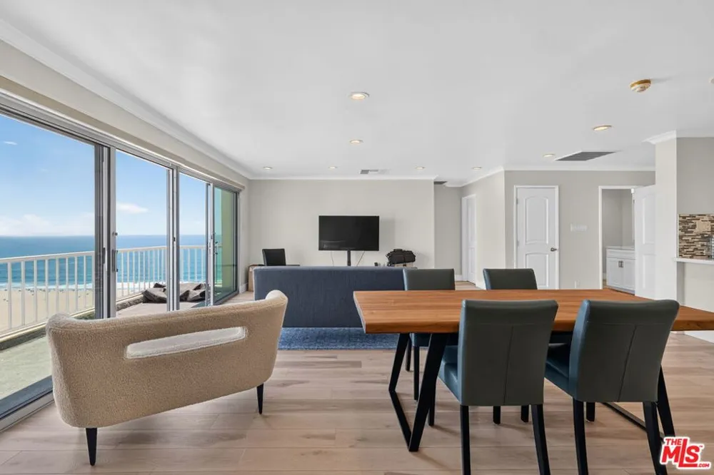 101 California Avenue #1404 Santa Monica, CA 90403