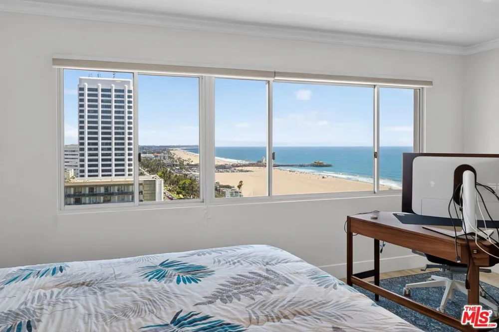101 California Avenue #1404 Santa Monica, CA 90403