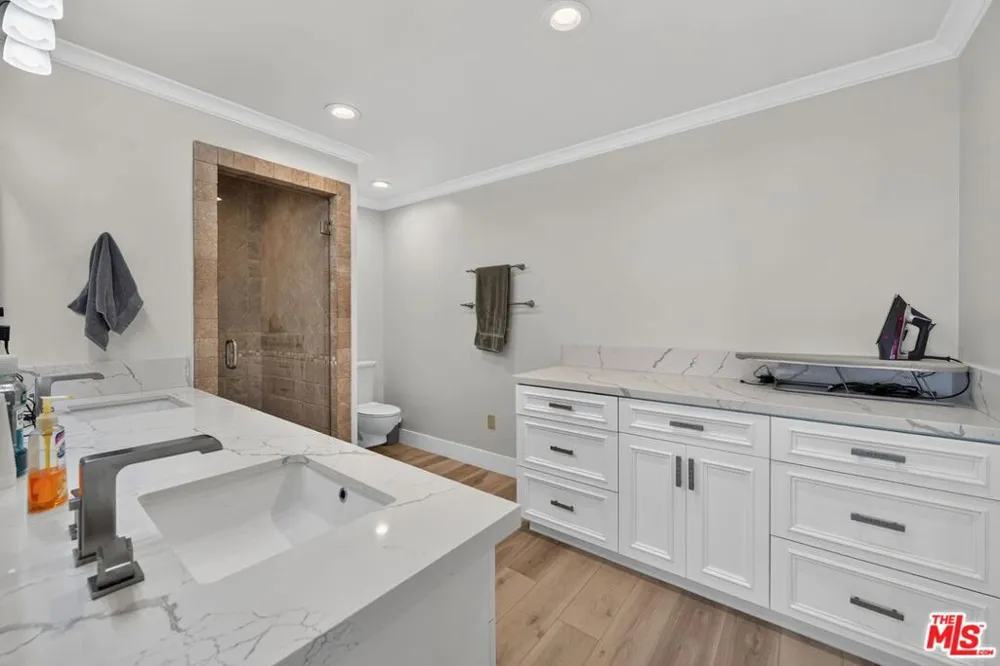 101 California Avenue #1404 Santa Monica, CA 90403