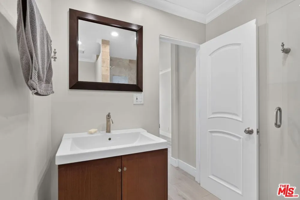 101 California Avenue #1404 Santa Monica, CA 90403