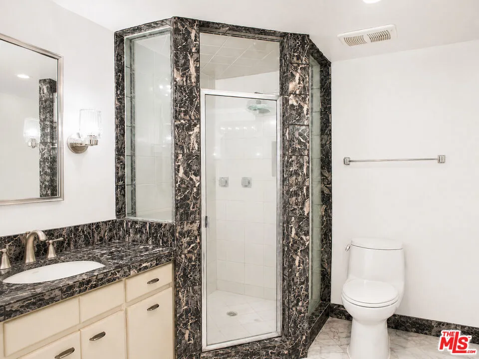 4316 Marina City Drive #519 Marina del Rey, CA 90292