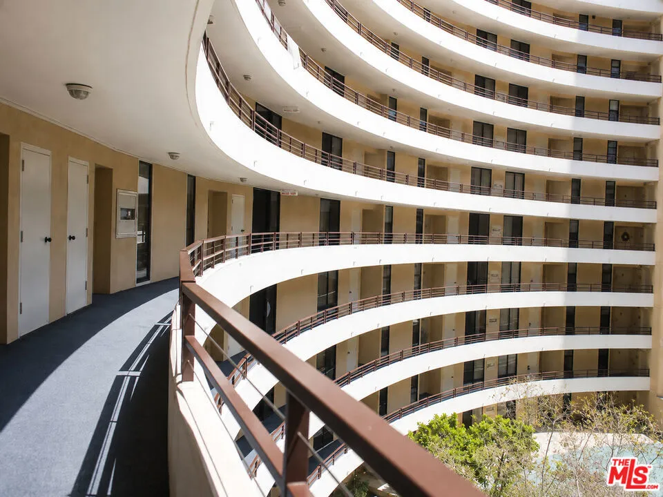 4316 Marina City Drive #519 Marina del Rey, CA 90292