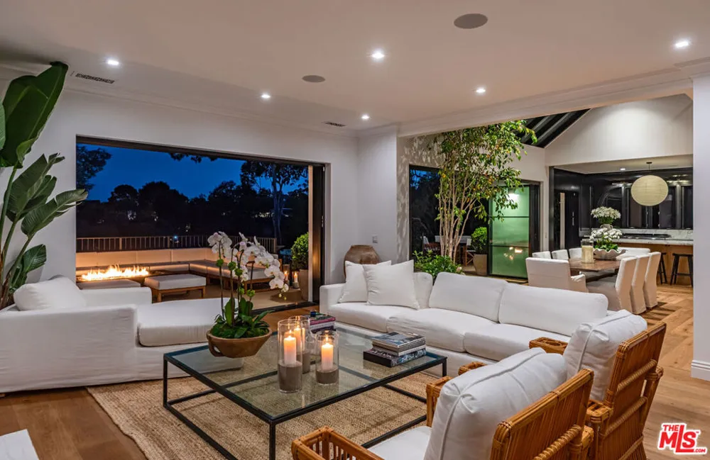 28834 Boniface Drive Malibu, CA 90265