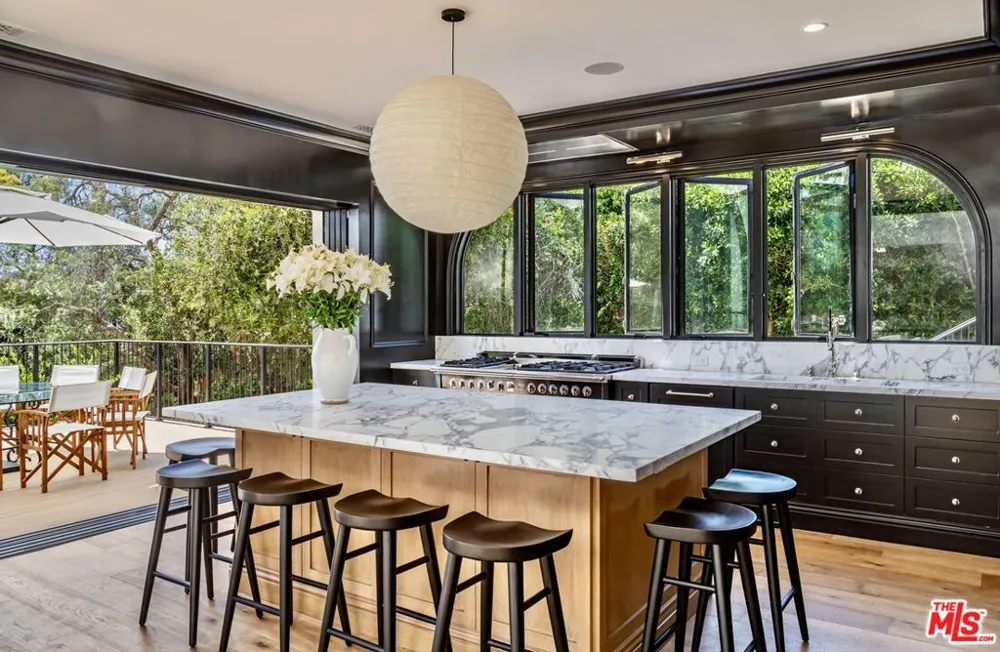 28834 Boniface Drive Malibu, CA 90265