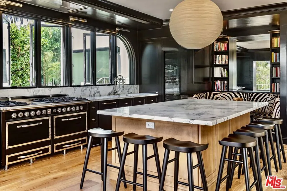 28834 Boniface Drive Malibu, CA 90265