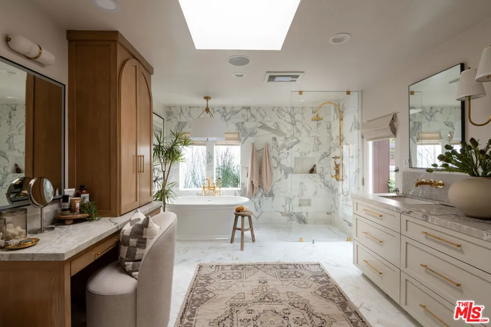 12047 Summit Circle Beverly Hills, CA 90210