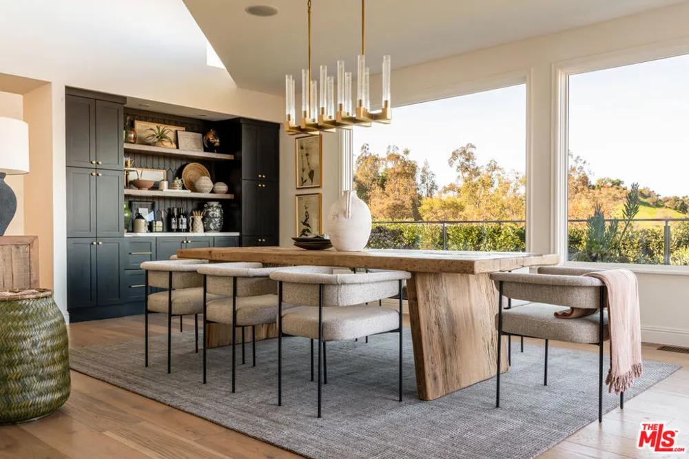 12047 Summit Circle Beverly Hills, CA 90210