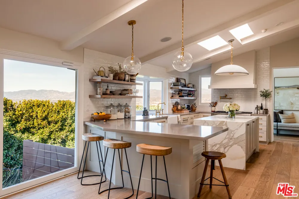 12047 Summit Circle Beverly Hills, CA 90210