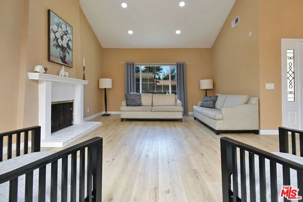 16511 Halsey Street Granada Hills, CA 91344