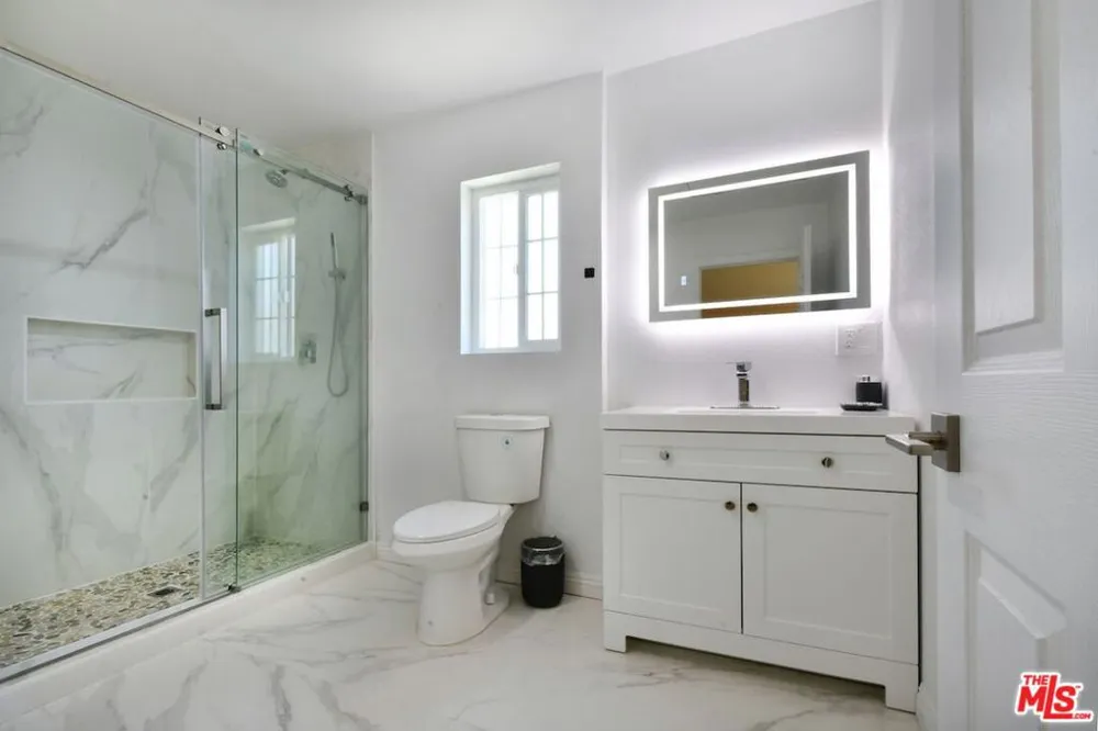 16511 Halsey Street Granada Hills, CA 91344
