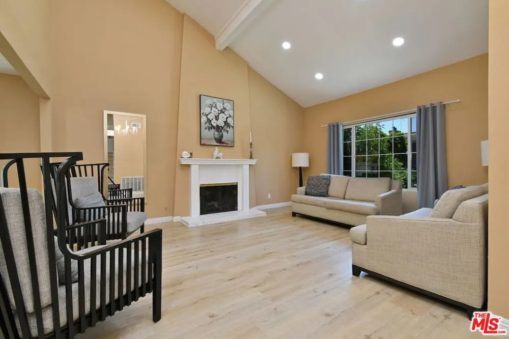 16511 Halsey Street Granada Hills, CA 91344
