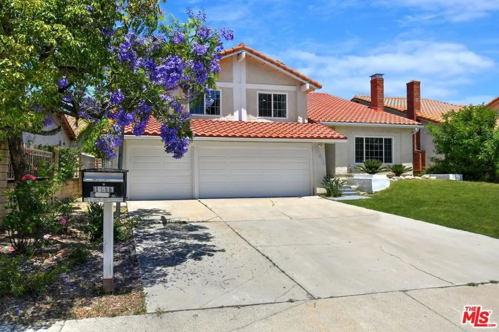 16511 Halsey Street Granada Hills, CA 91344