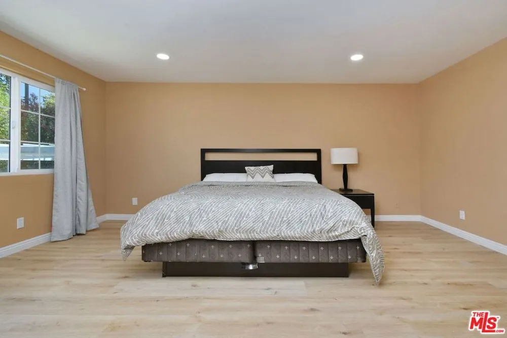 16511 Halsey Street Granada Hills, CA 91344