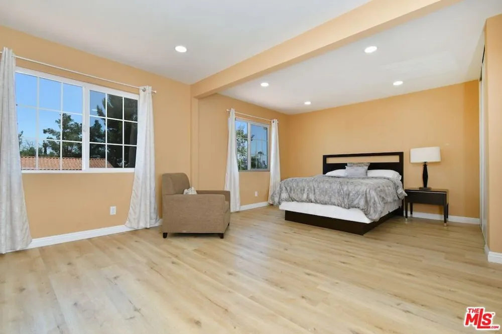 16511 Halsey Street Granada Hills, CA 91344