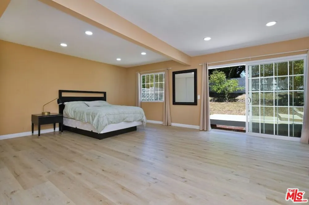 16511 Halsey Street Granada Hills, CA 91344