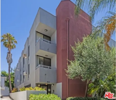 922 Hudson Avenue #1