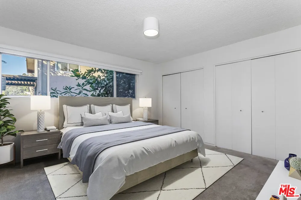 6826 Iris Circle Los Angeles, CA 90068