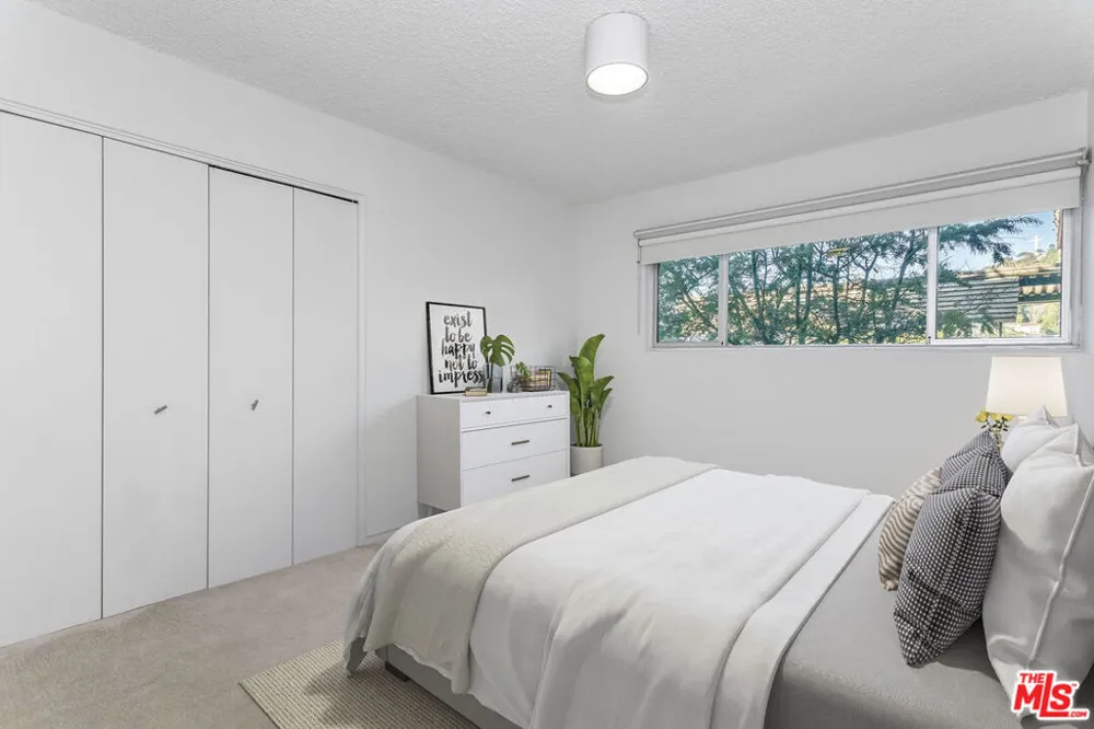 6826 Iris Circle Los Angeles, CA 90068