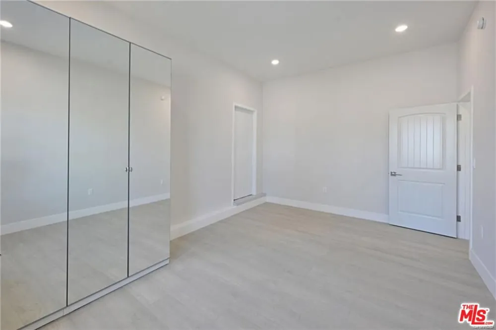 7929 Blackburn Avenue #7 Los Angeles, CA 90048