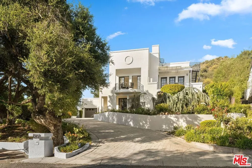 283 Lake Sherwood Drive Lake Sherwood, CA 91361