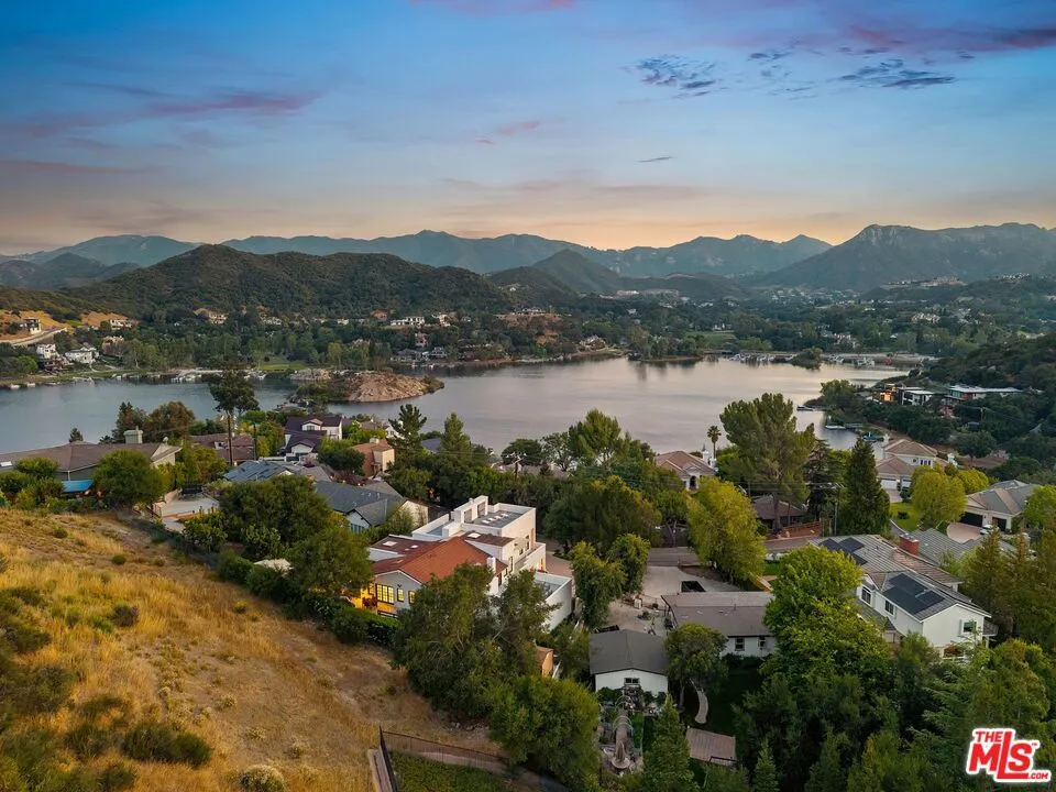 283 Lake Sherwood Drive Lake Sherwood, CA 91361