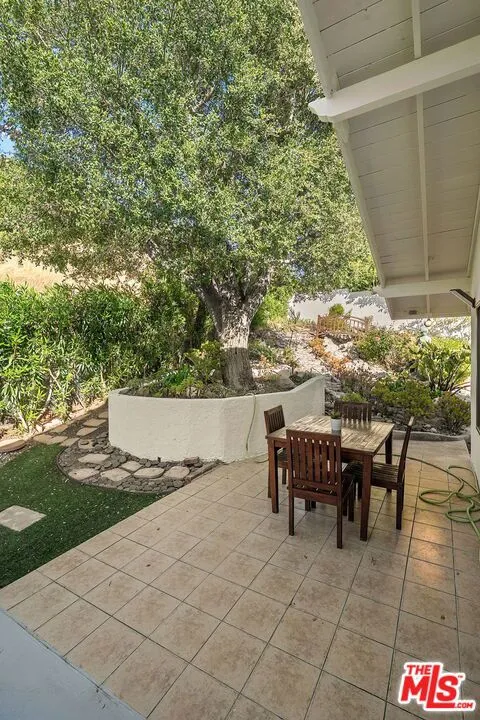 283 Lake Sherwood Drive Lake Sherwood, CA 91361