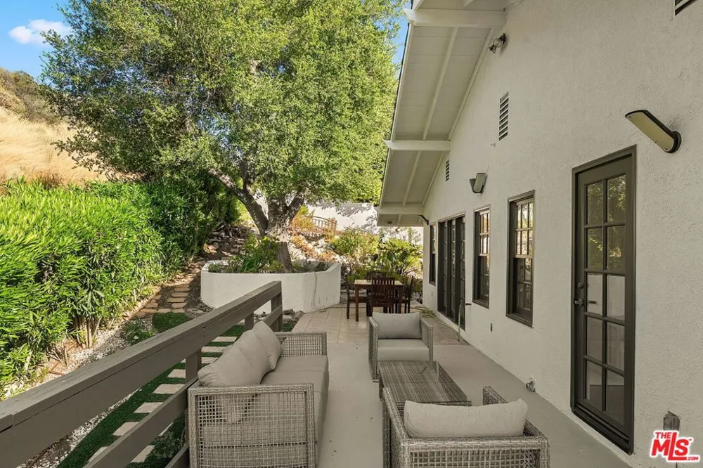 283 Lake Sherwood Drive Lake Sherwood, CA 91361
