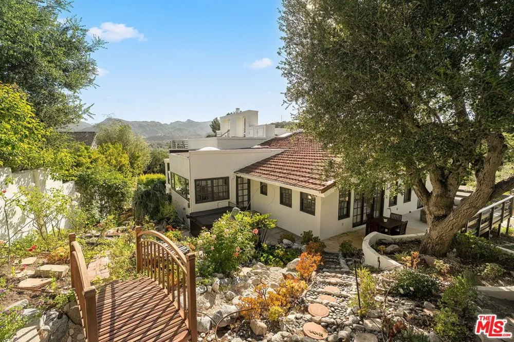 283 Lake Sherwood Drive Lake Sherwood, CA 91361
