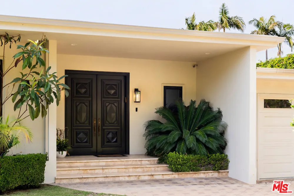 1845 Loma Vista Drive Beverly Hills, CA 90210