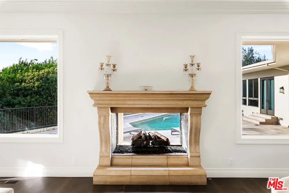 1845 Loma Vista Drive Beverly Hills, CA 90210