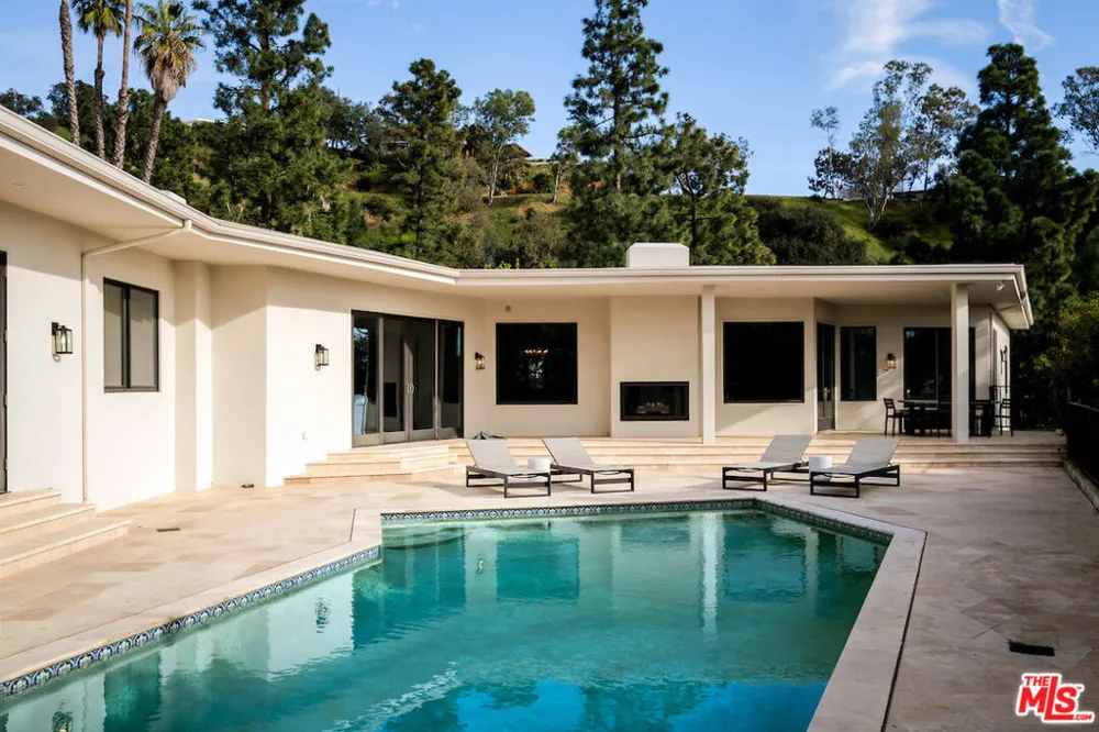 1845 Loma Vista Drive Beverly Hills, CA 90210