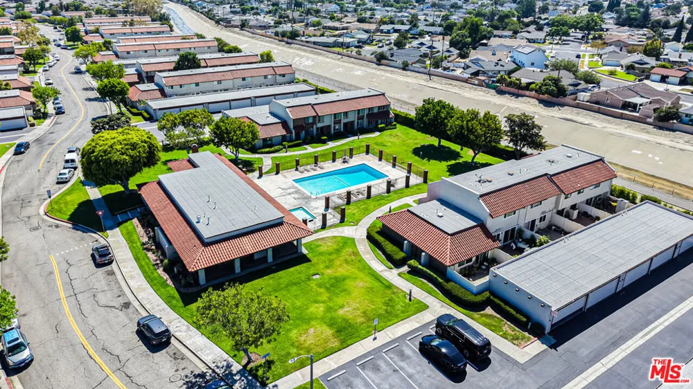 4557 Toledo Way Buena Park, CA 90621