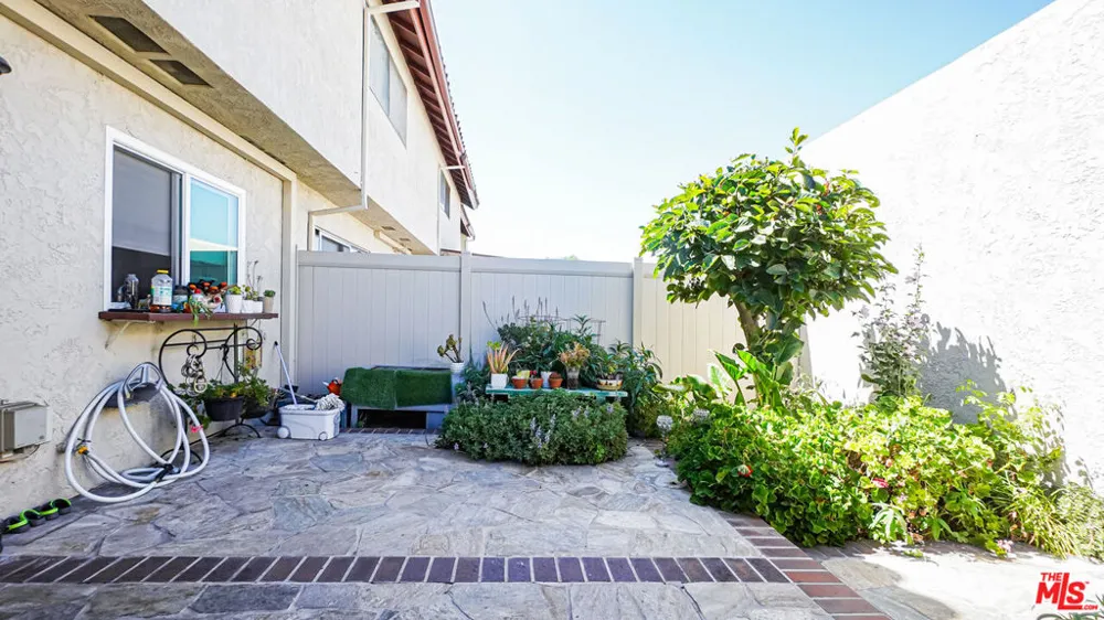 4557 Toledo Way Buena Park, CA 90621