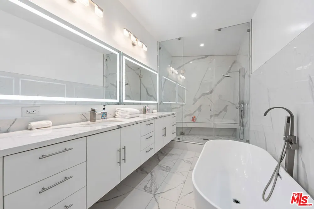 6181 Temple Hill Drive Los Angeles, CA 90068