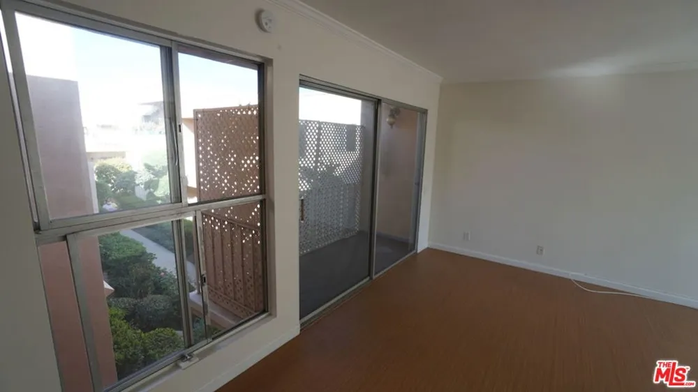 1538 STANFORD STREET #15 Santa Monica, CA 90404