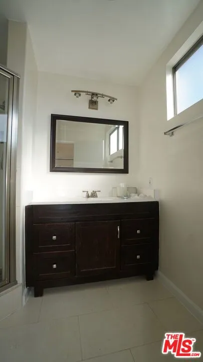 1538 STANFORD STREET #15 Santa Monica, CA 90404