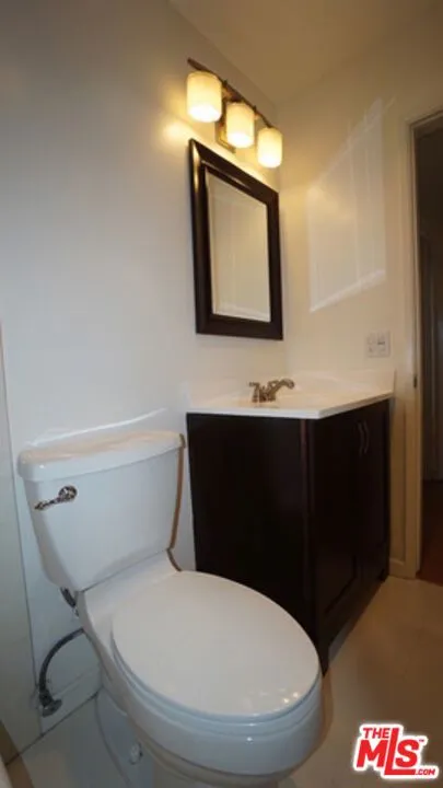 1538 STANFORD STREET #15 Santa Monica, CA 90404