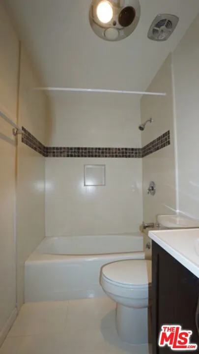 1538 STANFORD STREET #15 Santa Monica, CA 90404