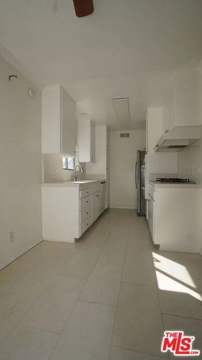 1538 STANFORD STREET #15 Santa Monica, CA 90404