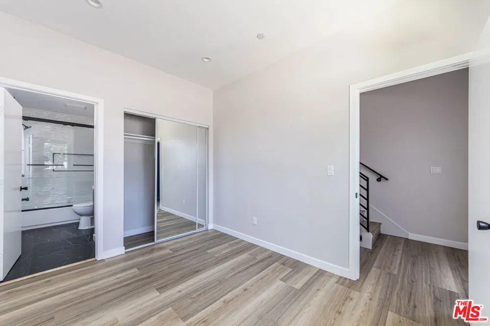 6702 Balboa Boulevard #A Van Nuys, CA 91406
