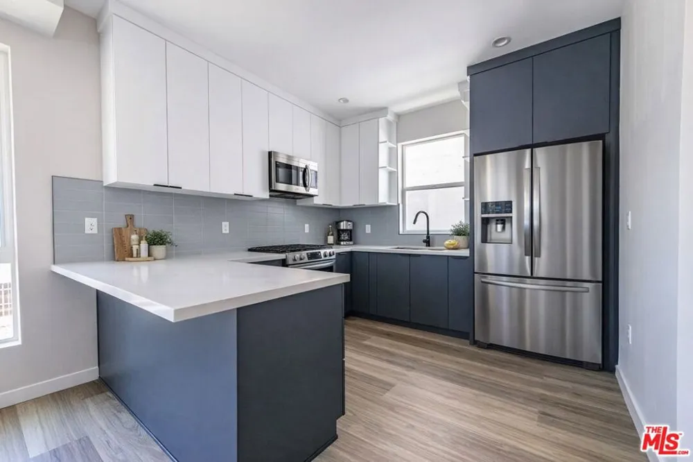 6702 Balboa Boulevard #A Van Nuys, CA 91406