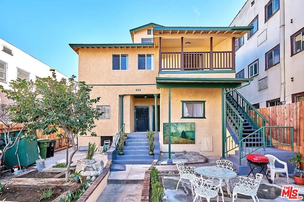 826 S Park View Street #1 Los Angeles, CA 90057