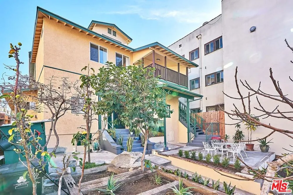 826 S Park View Street #1 Los Angeles, CA 90057